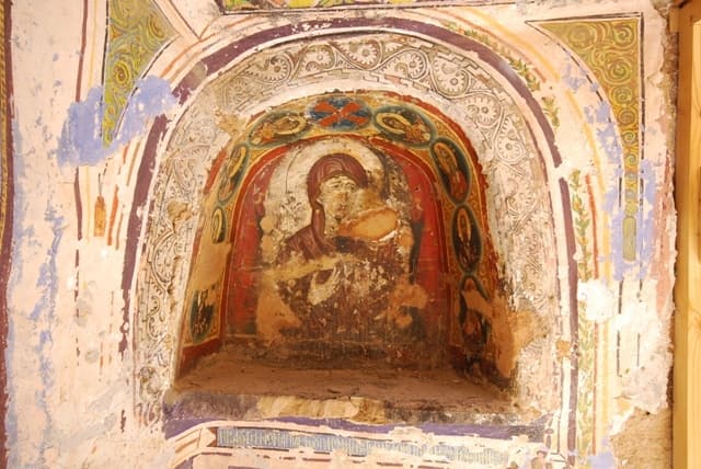 Groove of FriscoA The Virgin Mary carring Jesus